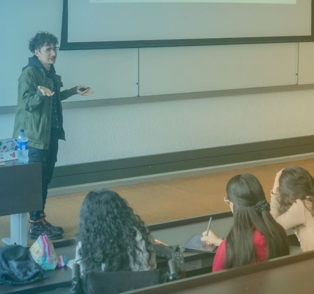 Ingeniería Biomédica de la Universidad de los Andes alcanza el primer lugar nacional en Saber Pro 2025 
